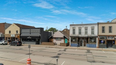 Iconic Wisconsin Sports Bar/Dance club located in the heart of - photo 1