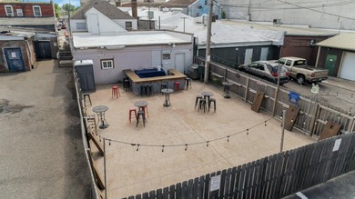 Iconic Wisconsin Sports Bar/Dance club located in the heart of - photo 3