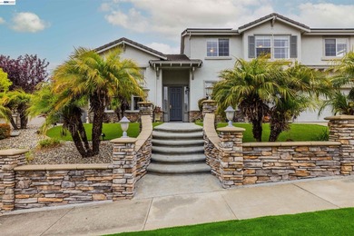 Welcome to this exceptional Bailey Ranch residence, ideally - photo 5