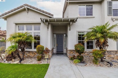 Welcome to this exceptional Bailey Ranch residence, ideally - photo 6