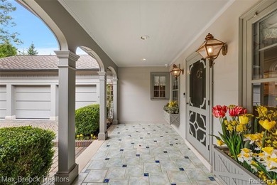 This breathtaking lakefront estate makes an unforgettable first - photo 27