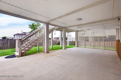 Enjoy living in the heart of Downtown Pass Christian. This - photo 30