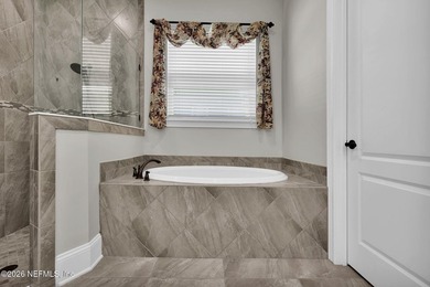 LARGE Stunning 6 bedroom, 4.5 bath, 3 car garage POOL home on a - photo 34