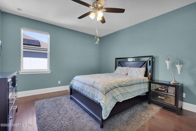 LARGE Stunning 6 bedroom, 4.5 bath, 3 car garage POOL home on a - photo 42