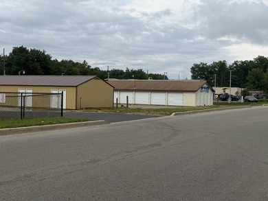 Location !! Location!! Location!! Investor alert- 2 large lots - photo 2