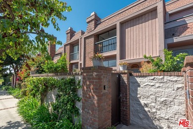 Treat yourself to this beautiful, light and bright 2-bedroom, 2 - photo 3