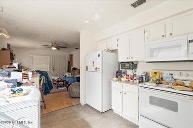 Priced for quick sale! 2 - 2 bedroom/1bath Duplex for sale both - photo 7