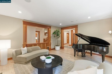 Masterfully conceived by Michael Brinkerhoff & built in 2003 - photo 10