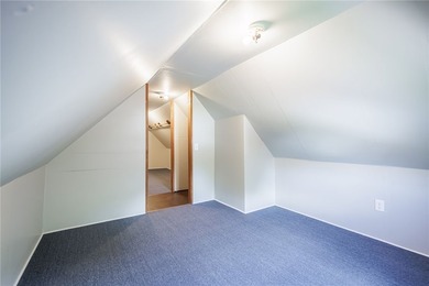 Tons of updates and move-in ready! This beautifully renovated - photo 19