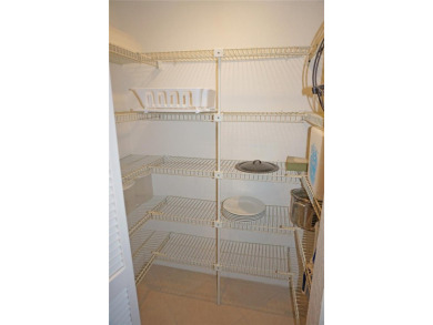 ***EXPANSIVE HARBOR VIEWS*** Spacious unit with 2 Bedrooms Plus - photo 19