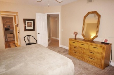 ***EXPANSIVE HARBOR VIEWS*** Spacious unit with 2 Bedrooms Plus - photo 25