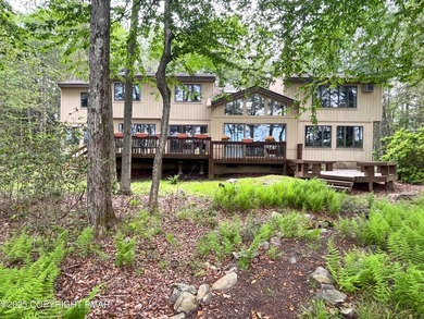 Welcome to your dream home in the prestigious 5-Star Platinum - photo 2