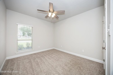This Victoria model home is one of our floorplans offering - photo 39