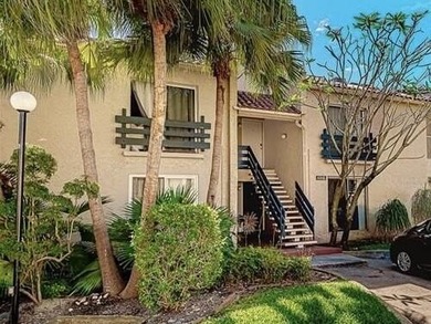 Welcome to this spacious 2 bedroom, 1 bath unit with relaxing - photo 1