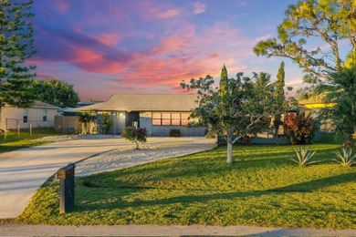 St. Lucie River Home For Sale in Port Saint Lucie Florida