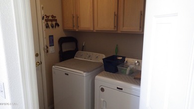 This Modern, Well-Maintained, Split 3 bedroom, 3 bath, Move-in - photo 10