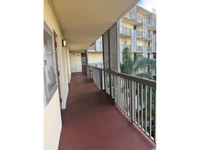 INVESTORS. FLIP OPPORTUNITY. PRIME AVENTURA LOCATION. PRICELESS - photo 6