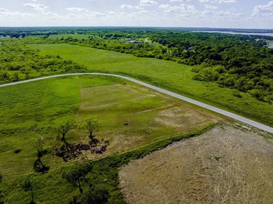 Welcome to Richland Park, a thoughtfully planned gated community - photo 5