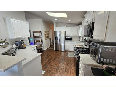 OPEN HOUSE SAT/SUN 11am -3pm. CHECK IN AT CLUBHOUSE This - photo 5