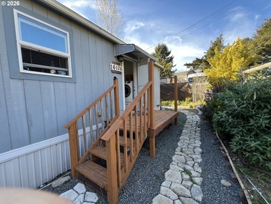 16126 Gustafson offers a warm and inviting slice of Oregon - photo 15