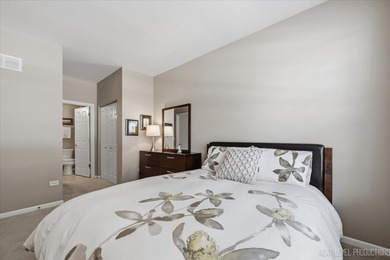 Enjoy carefree, low-maintenance living in this meticulously - photo 21