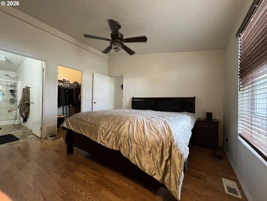 16126 Gustafson offers a warm and inviting slice of Oregon - photo 25