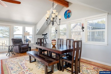 Experience the ultimate coastal lifestyle in the Roads End - photo 10