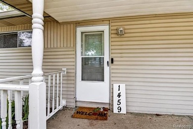 MOTIVATED SELLER!! BRING ALL OFFERS!! Enjoy the perfect blend of - photo 5