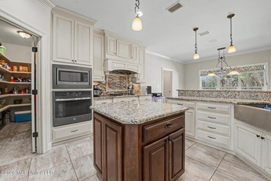 Welcome to your private retreat just off Highway 63! This - photo 9