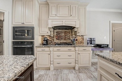 Welcome to your private retreat just off Highway 63! This - photo 10