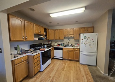 WELCOME HOME TO THIS CHARMING 3 BEDROOM RANCH NESTLED ON A - photo 2