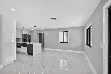 Stunning Fully Renovated 4-Bedroom, 3-Bathroom Modern Oasis with - photo 17