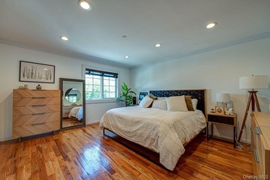 Welcome to your perfect seaside retreat in the heart of Long - photo 19