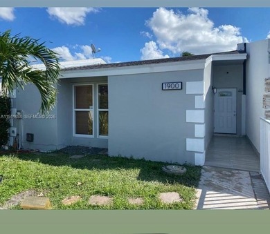(private lake, pond, coastal) Home Sale Pending in Hialeah Florida
