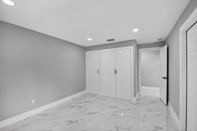 Stunning Fully Renovated 4-Bedroom, 3-Bathroom Modern Oasis with - photo 49