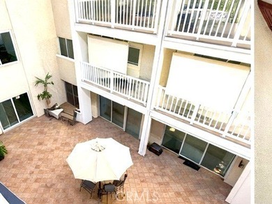 Welcome to 363 Newport Avenue #319 in the desirable South