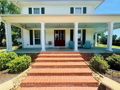 This charming, southern style home is truly unlike any other - photo 4