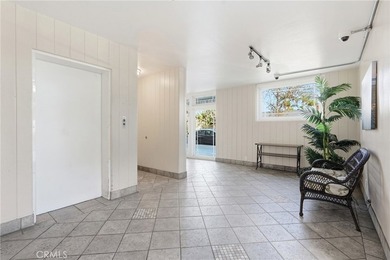 Welcome to 363 Newport Avenue #319 in the desirable South