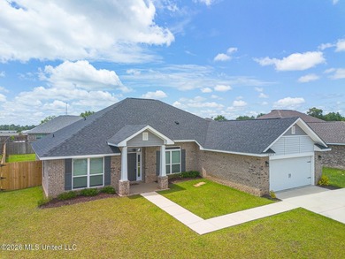 Located in North Swan Estates, this beautifully maintained - photo 3