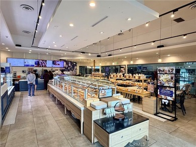 Turn-Key Flagship Franchise Bakery & Cafe for Sale - Prime Buena - photo 2