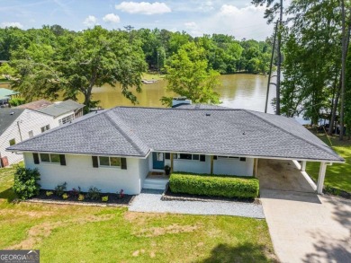 Lake Home Sale Pending in Covington, Georgia
