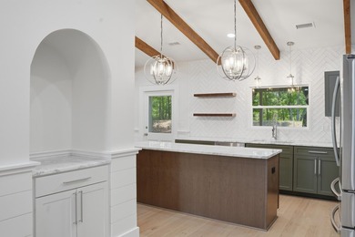 Welcome to this beautifully renovated, turnkey 4 bedroom/3 - photo 13