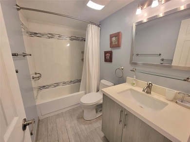 Renovated 2/2 Condominium in a senior 55+ community. Second - photo 17
