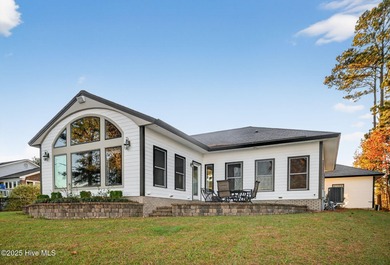 Pamlico River Home For Sale in Bath North Carolina