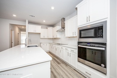 At over 3,000 square feet, the McKenzie boasts 5-bedrooms - photo 22