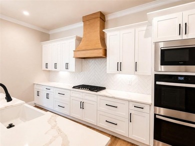 NEW CONSTRUCTION | ALEXI FLOORPLAN | PREMIER WOODED HOMESITE | - photo 25