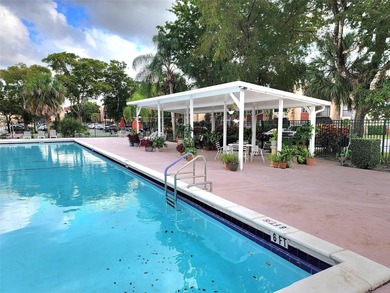 Renovated 2/2 Condominium in a senior 55+ community. Second - photo 30
