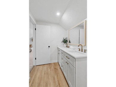 Welcome to this stunning Richfield home that has been completely - photo 31