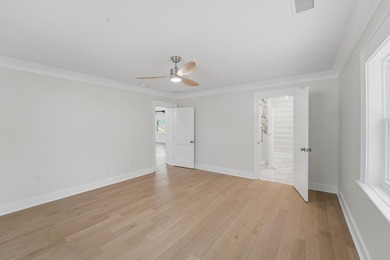 Welcome to this beautifully renovated, turnkey 4 bedroom/3 - photo 36