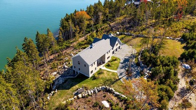 NEW 4,400+/- square foot home in brand-new premier Peninsula - photo 6